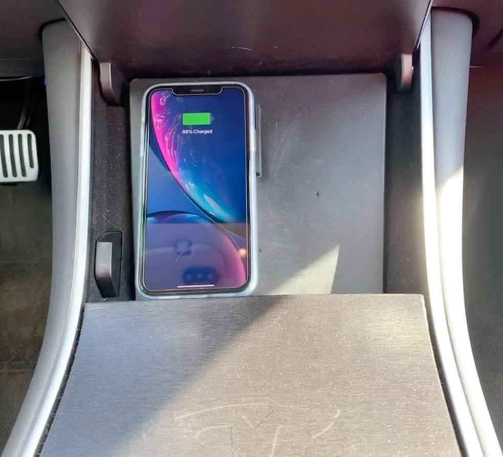 Jeda Wireless Charging Pad for Tesla Model 3 [Review and Coupon Code