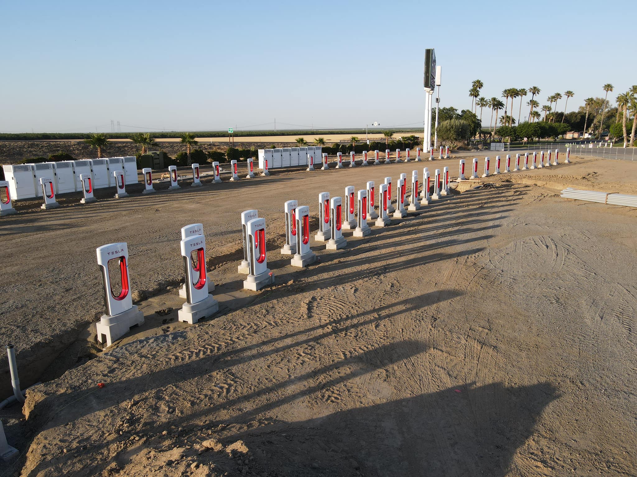 Tesla Obtains Funding to Build Four Massive Superchargers, Including