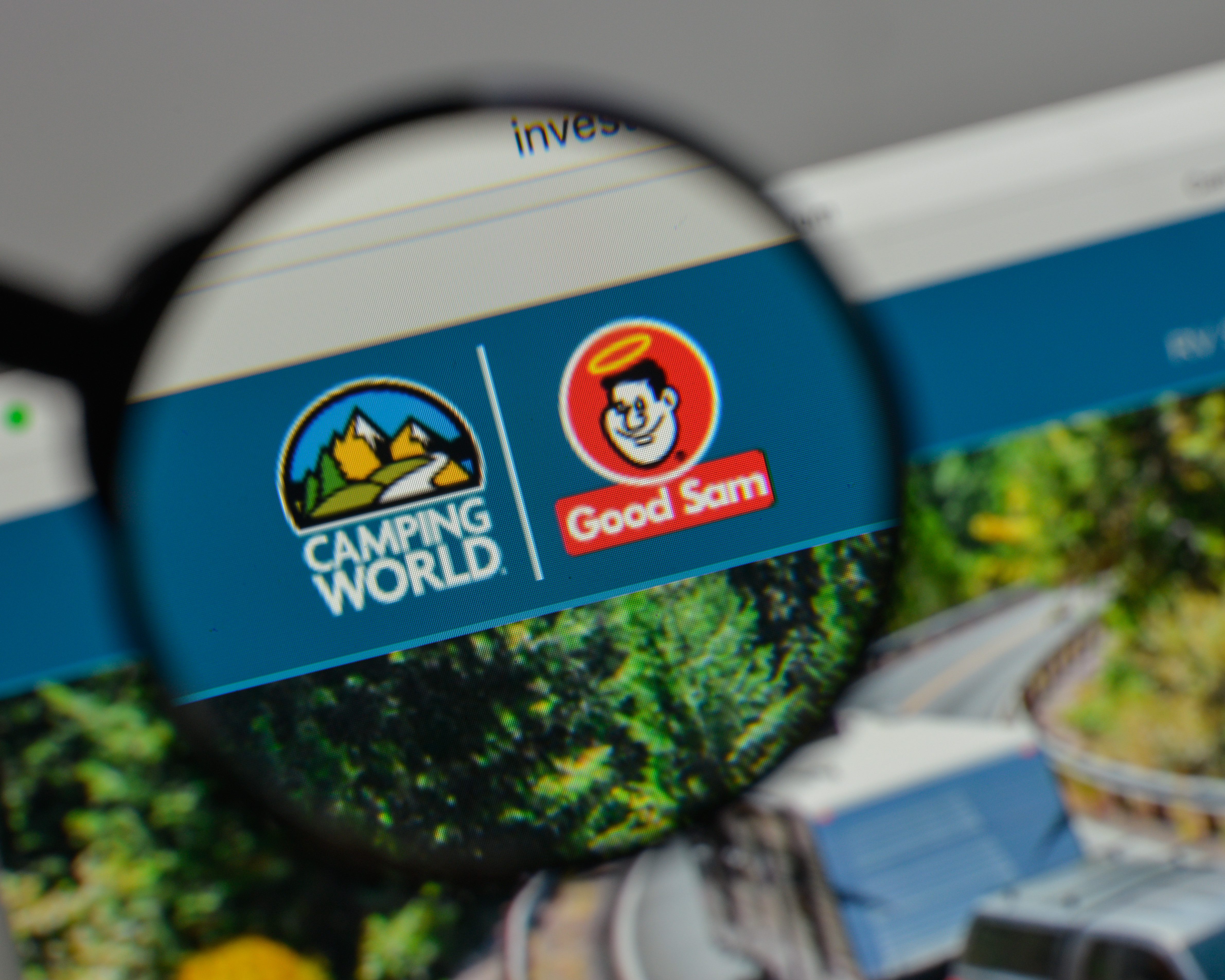 What's Your Opinion of Camping World? Drivin' & Vibin'