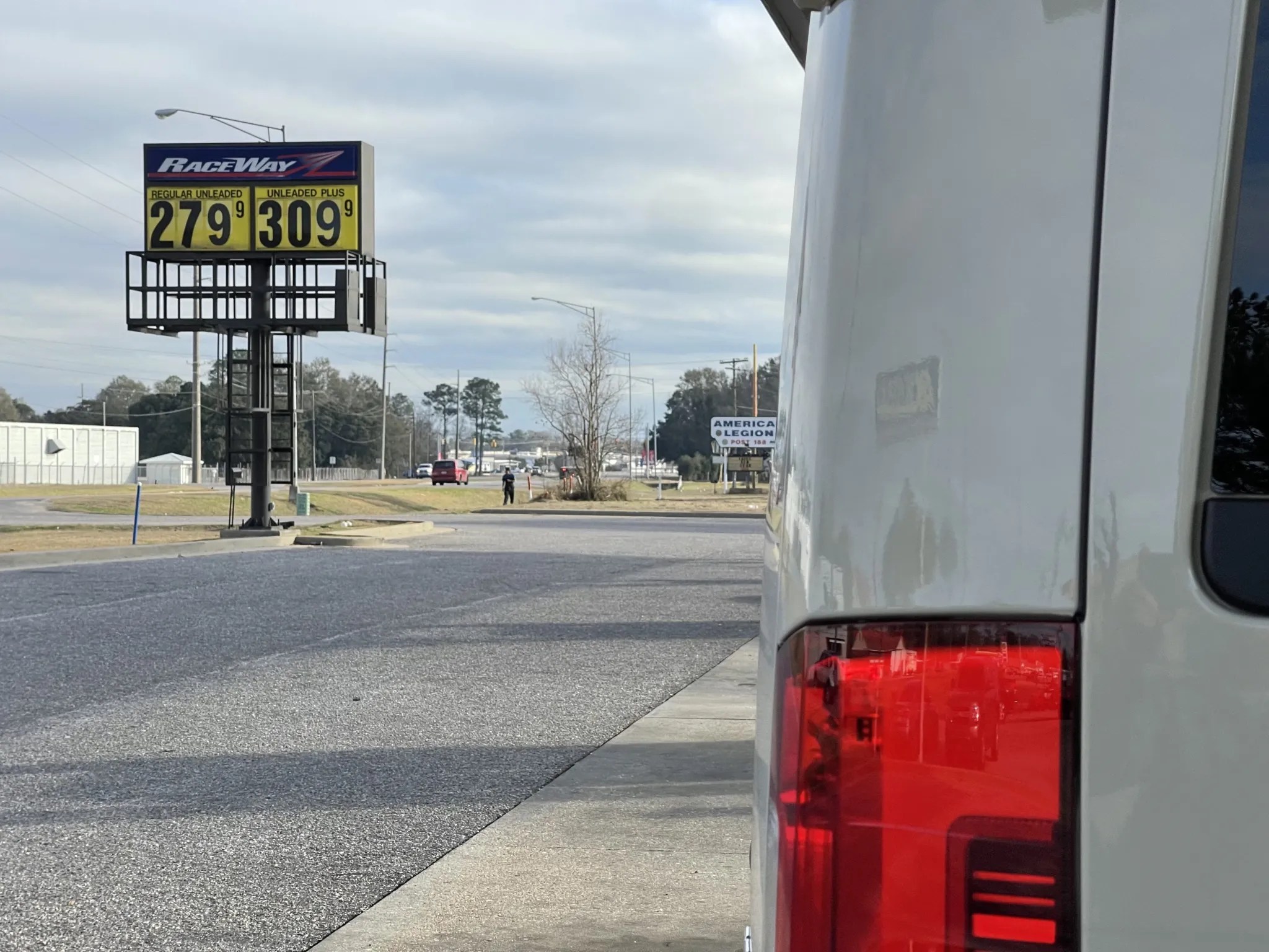 Can Small Raceway Gas Stations Handle Your RV? Drivin' & Vibin'