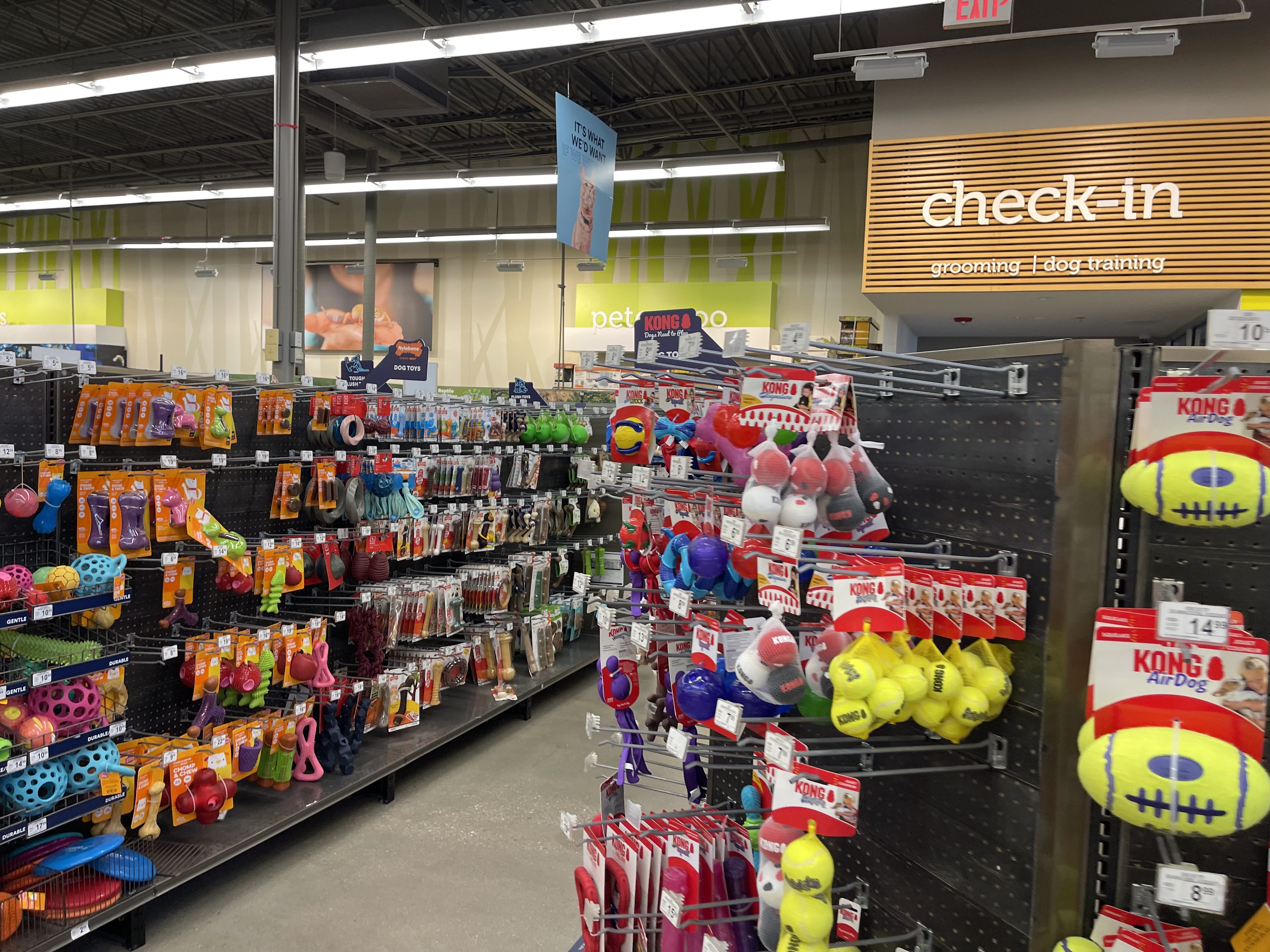 7 Tips for Shopping at Petco Drivin' & Vibin'