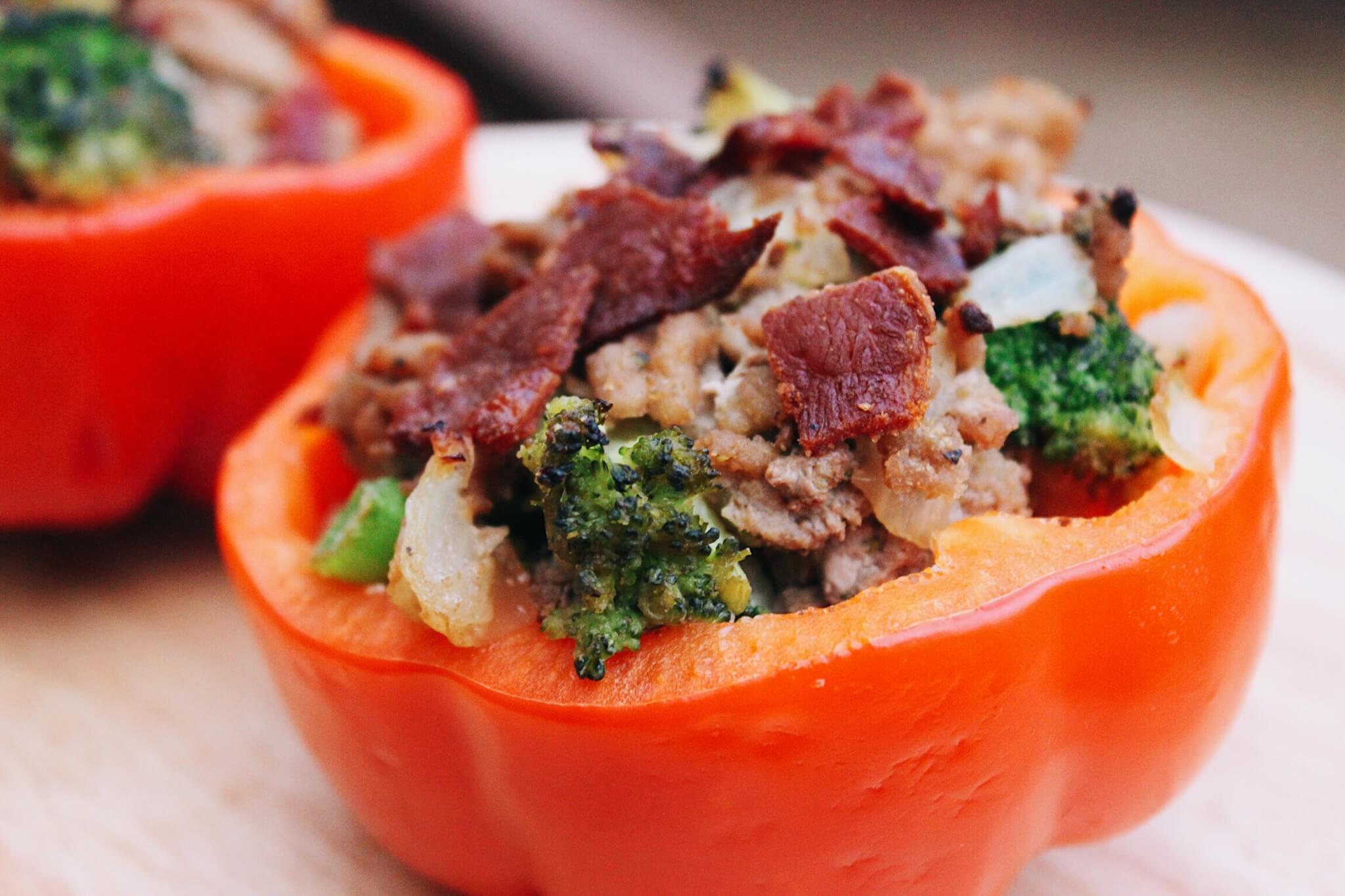 Bell Pepper Bowls with Turkey Bacon