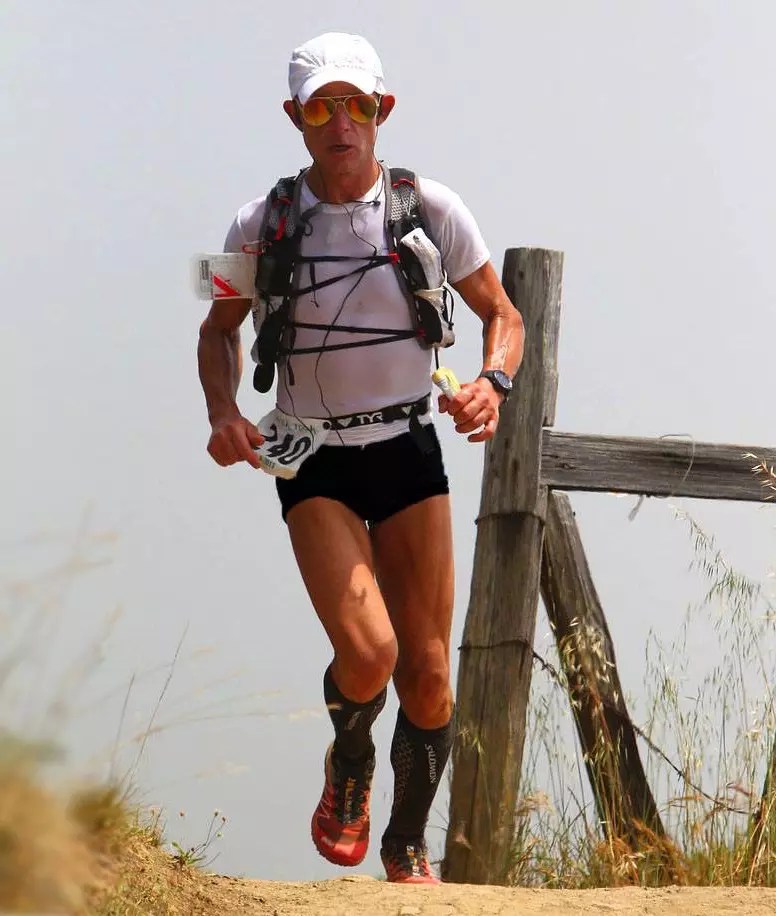 About Dr Arno Kroner