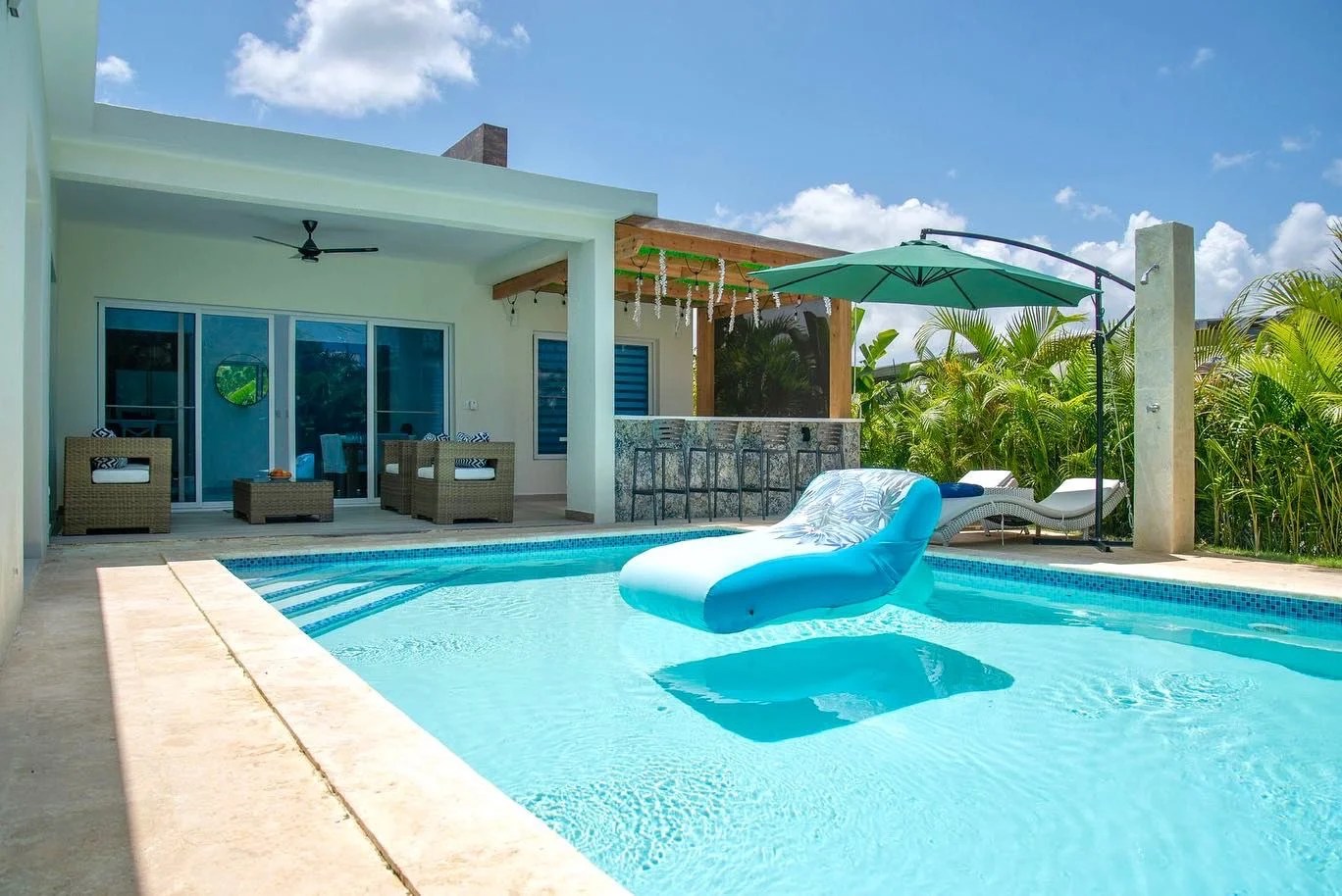 LUXURY VILLA FOR SALE IN SOSUA RE/MAX ATLANTIS