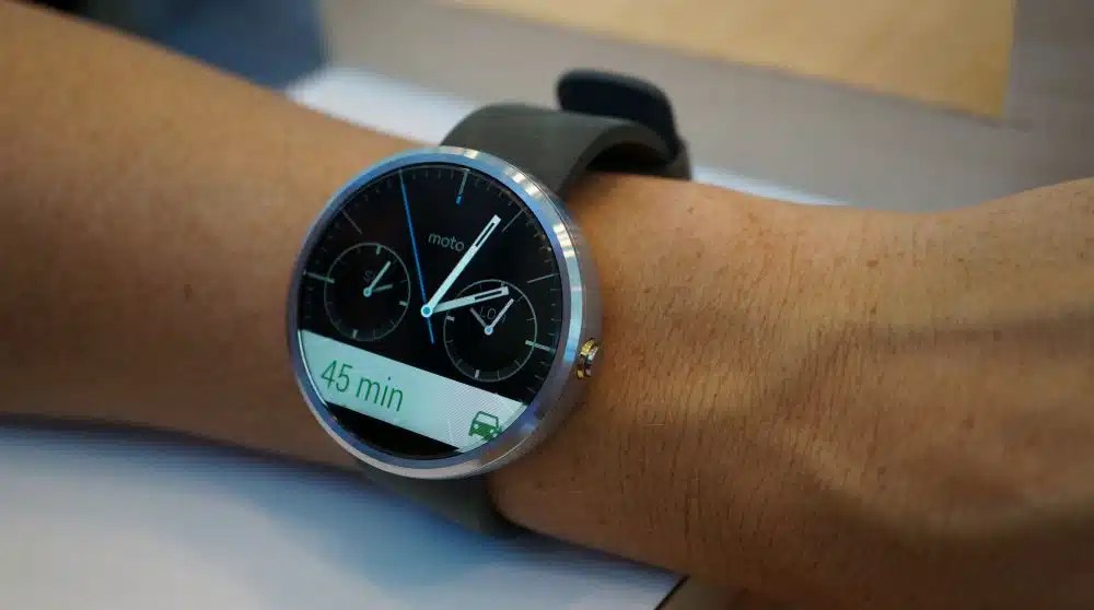 Moto 360 les premiers tests de la montre DroidSoft