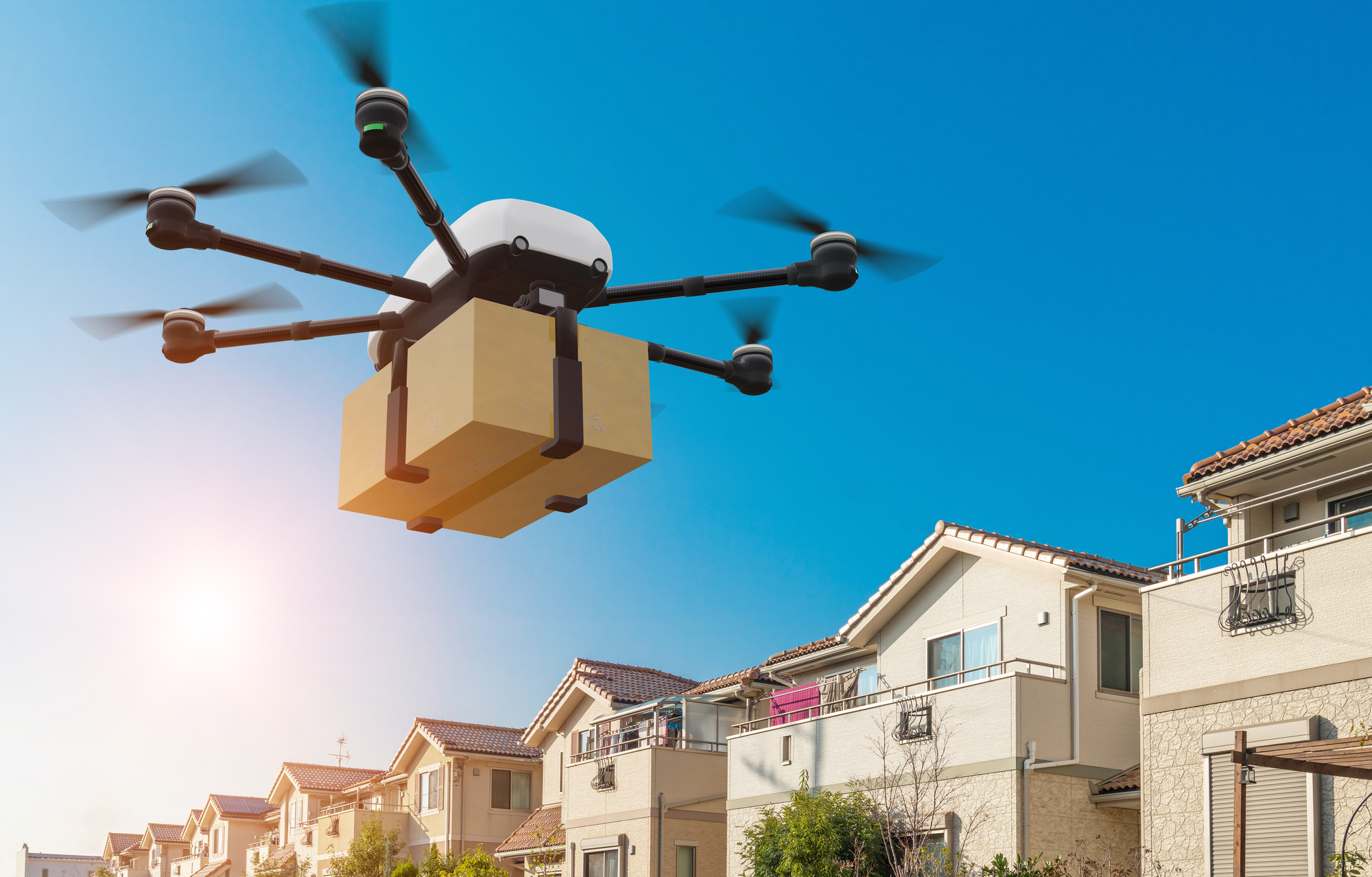 ドローンで運べる荷物の積載量は？ドローンを導入するメリットや注意点を解説 ドローンガイド DRONE GUIDE