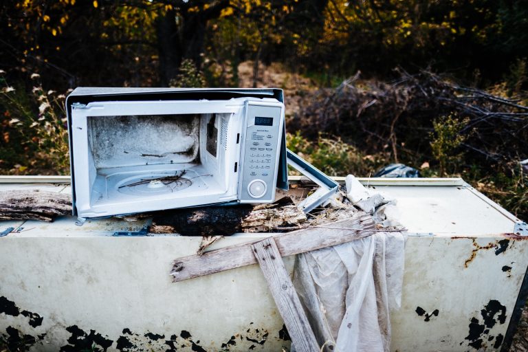 Do Old Microwaves Use More Electricity?