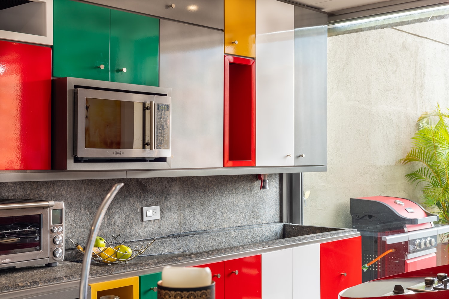 Why Are Microwave Doors So Loud (Explained!)