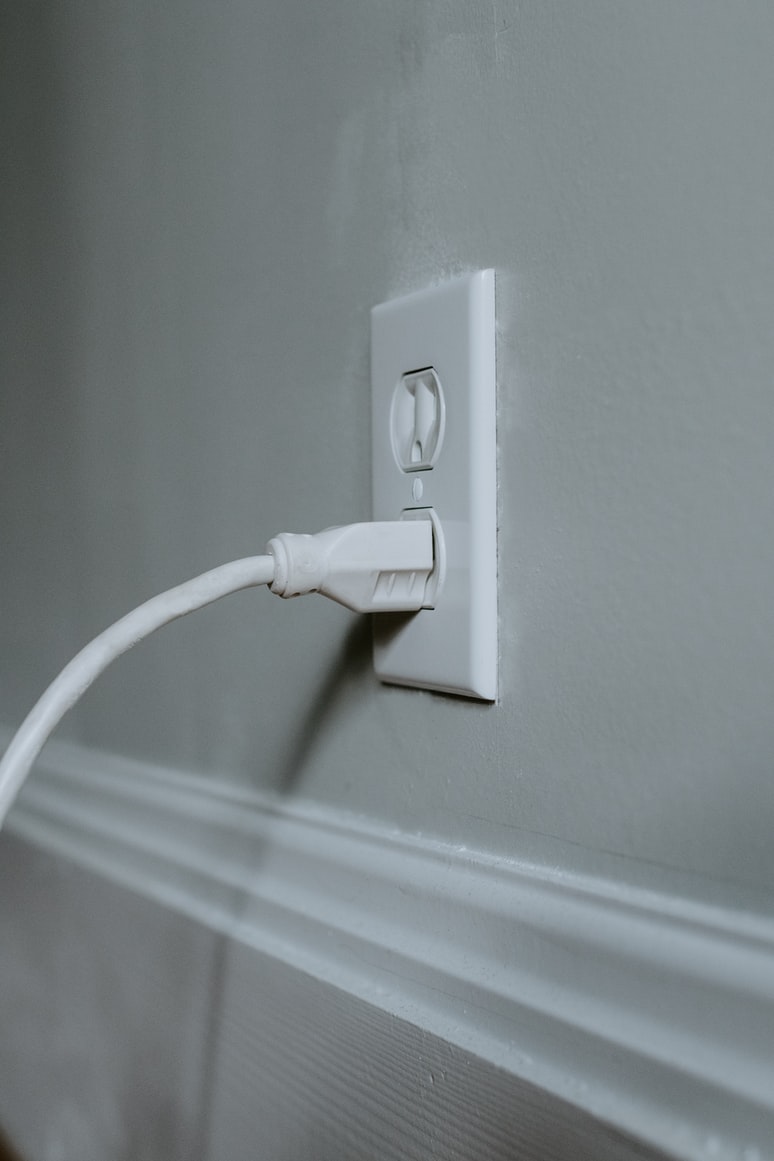 Outlet Stopped Working Breaker Not Tripped (Solved!)