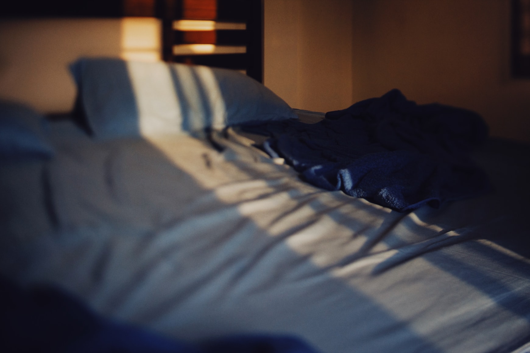 Can A Box Spring Be Smaller Than Mattress? (Explained!)