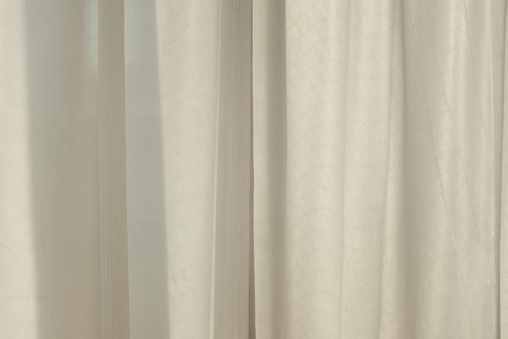 What Size Shower Curtain Do I Need For A Curved Rod? (Solved)