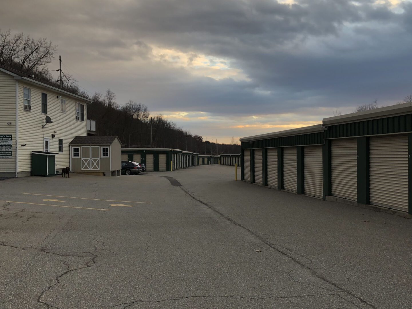 backunits Drop 'N Lock Storage Co. Inc.