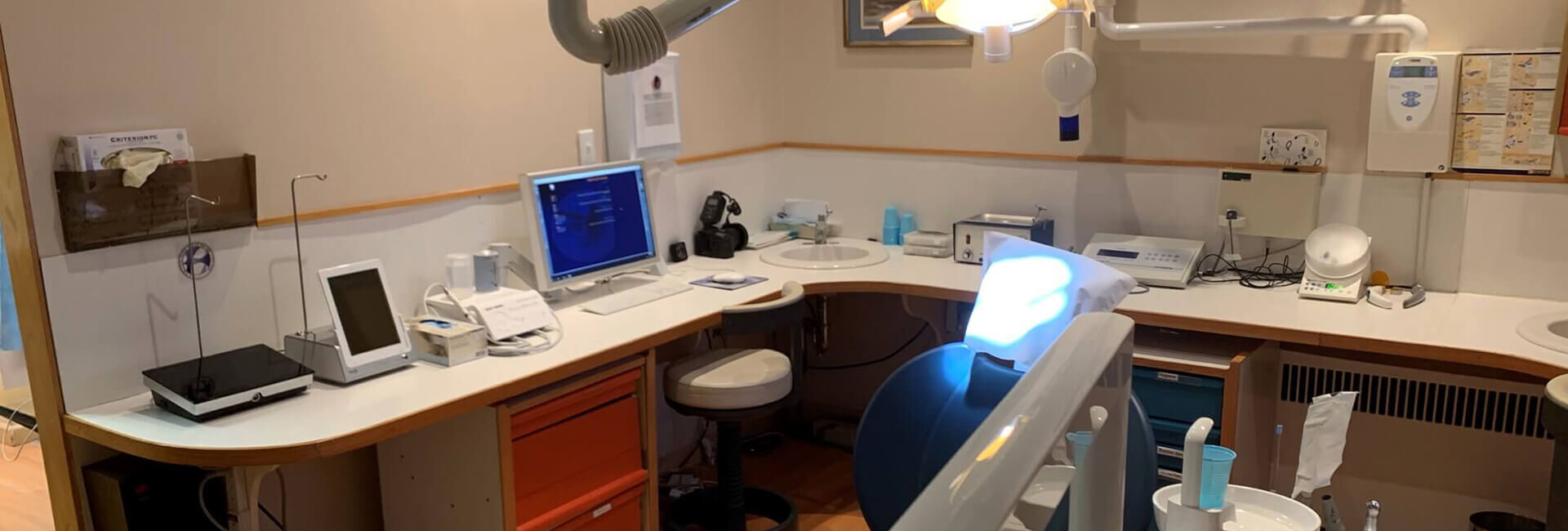 Dr. Peter Hunt Dental Implant Practice In Philadelphia