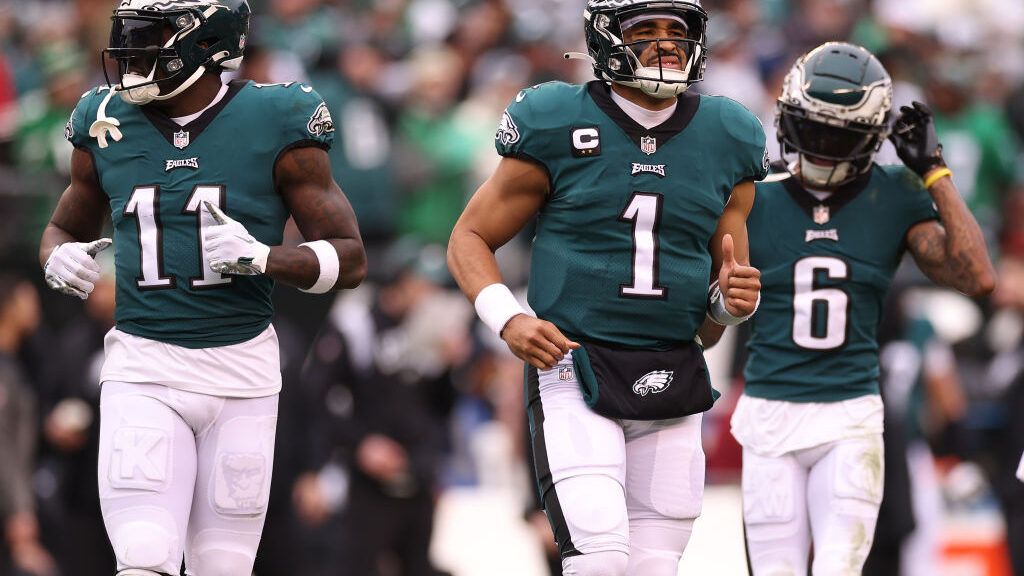 How These NFL QBs Led Their Teams To Victory In Week 8