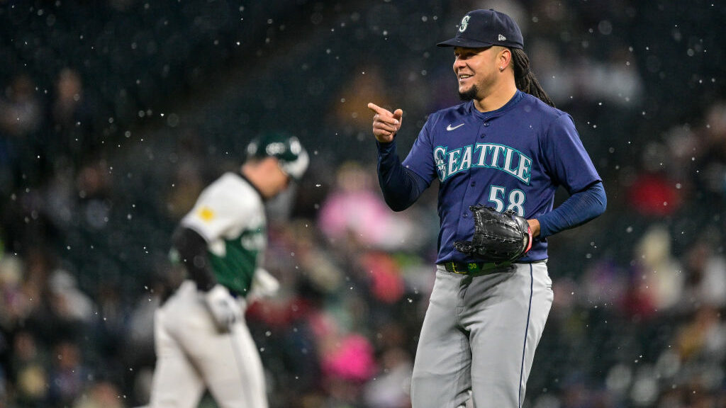 MLB DFS Cheat Sheet 5/6 Top DraftKings & FanDuel Plays