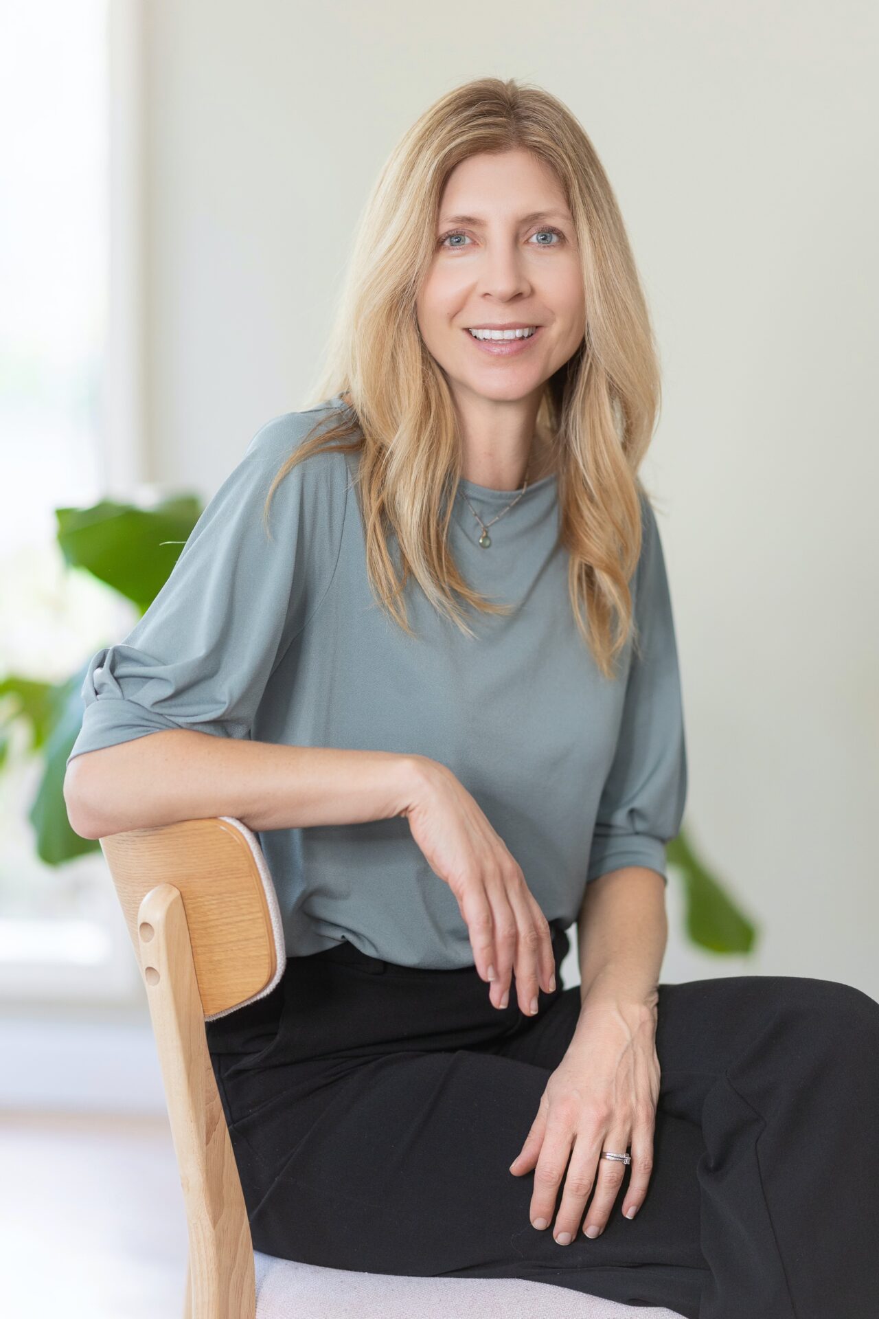 About Dr. Laurie Vos Dr. Sara Whatley