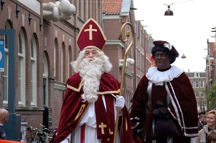 Como Se Llaman Los Ayudantes De Santa Claus