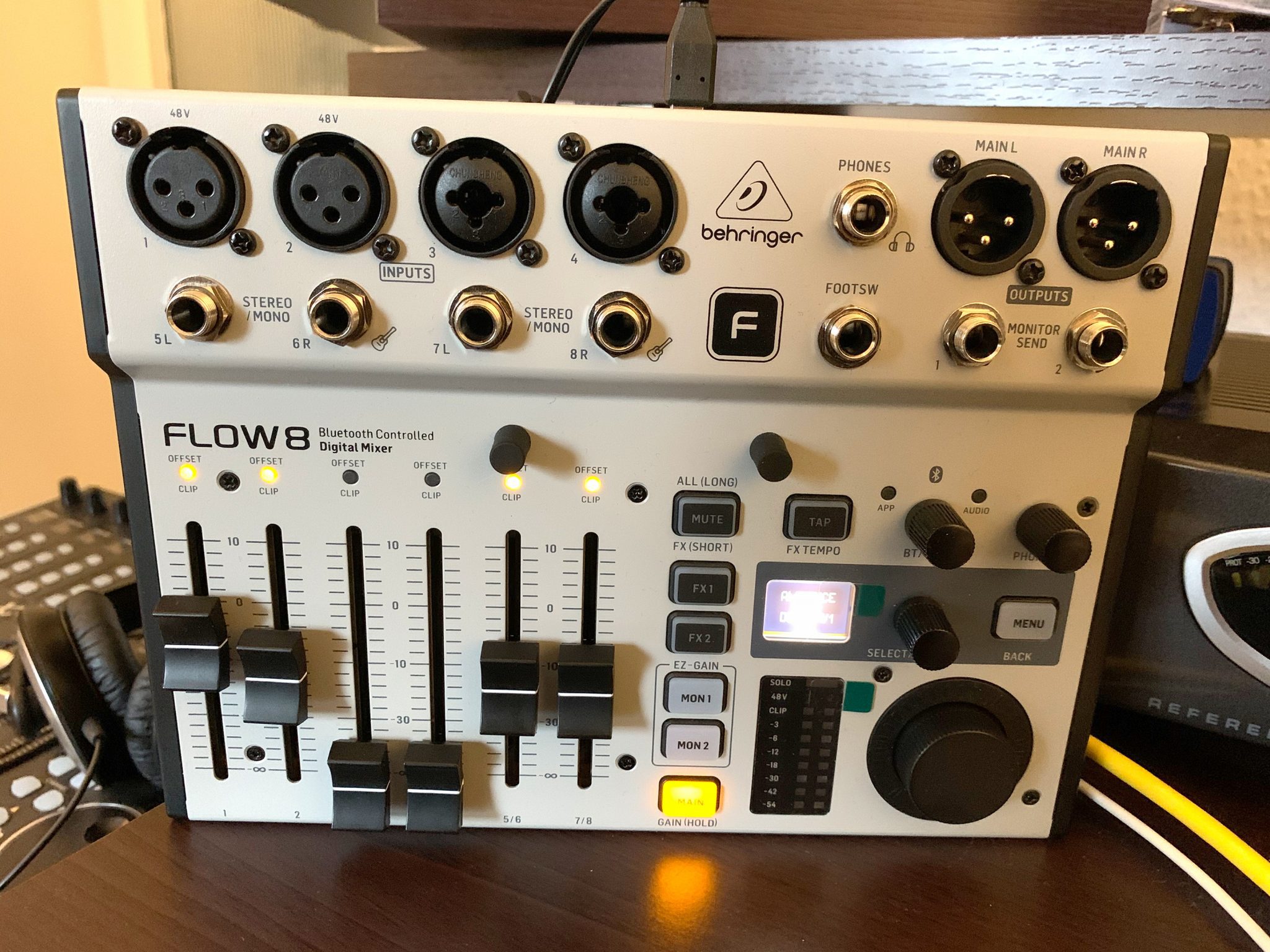 Behringer Flow 8 Digital Mixer Best price