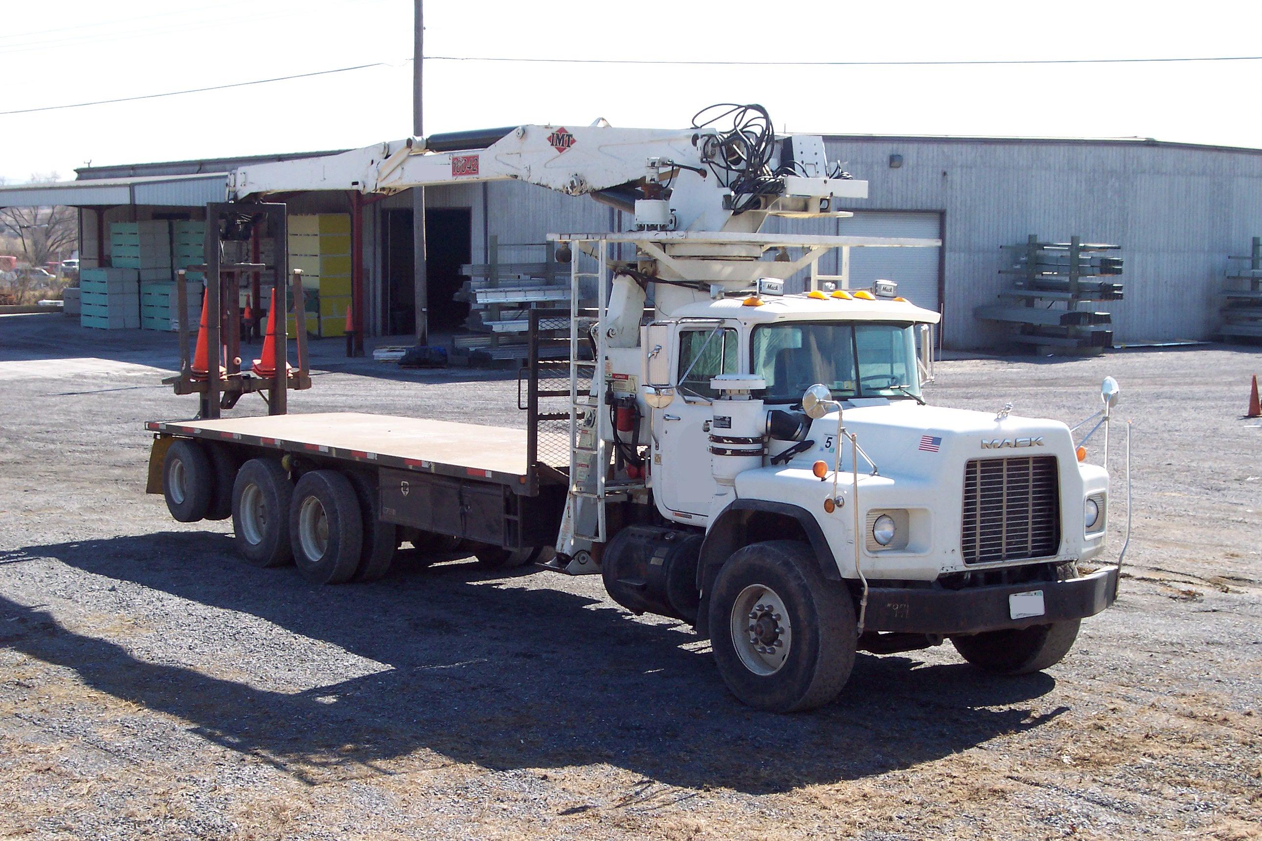 IMT 16042 Drywall, Wallboard, Boom Truck For Sale.