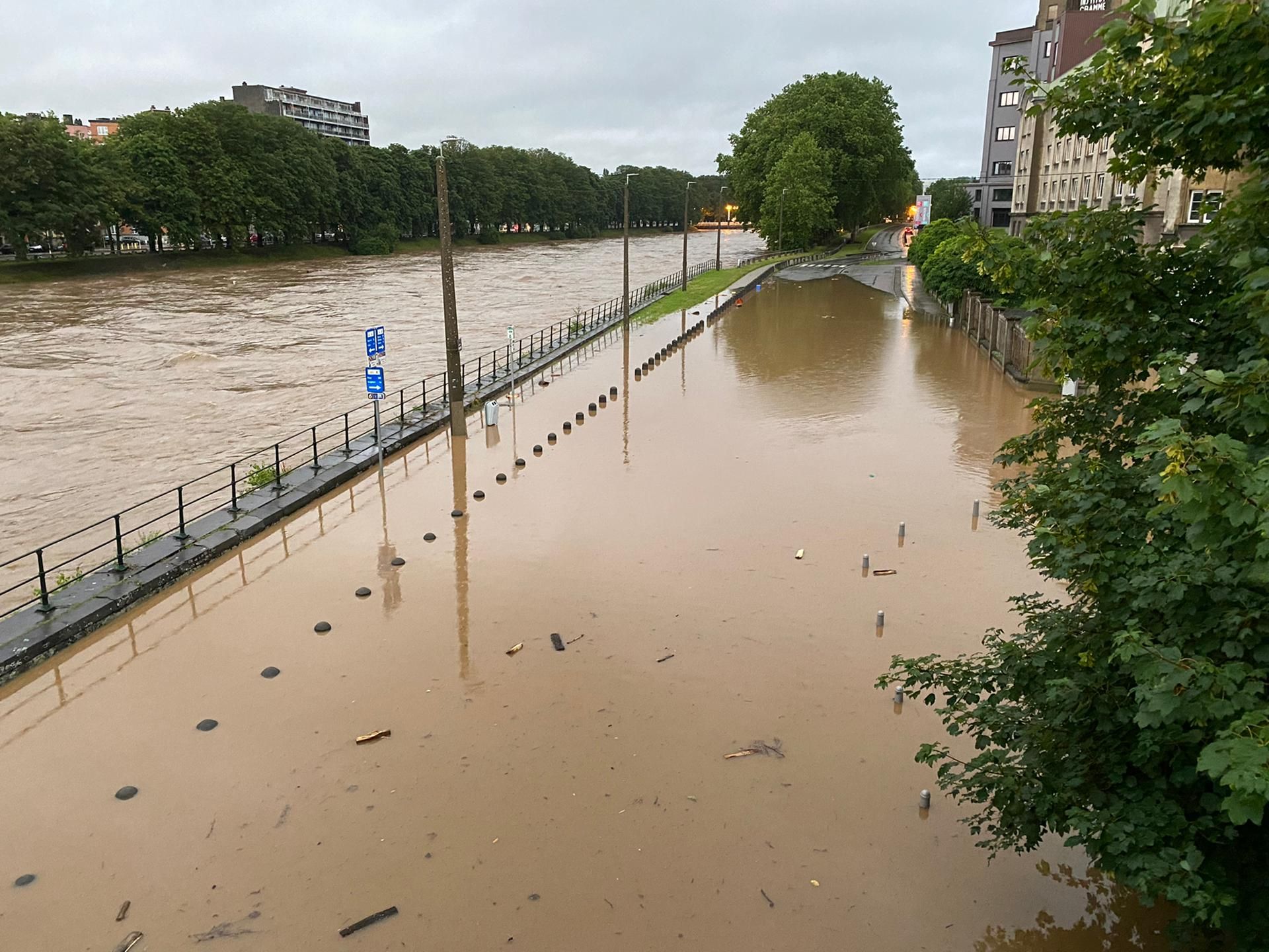 Au moins neuf morts dans les inondations en Belgique cinq corps sans