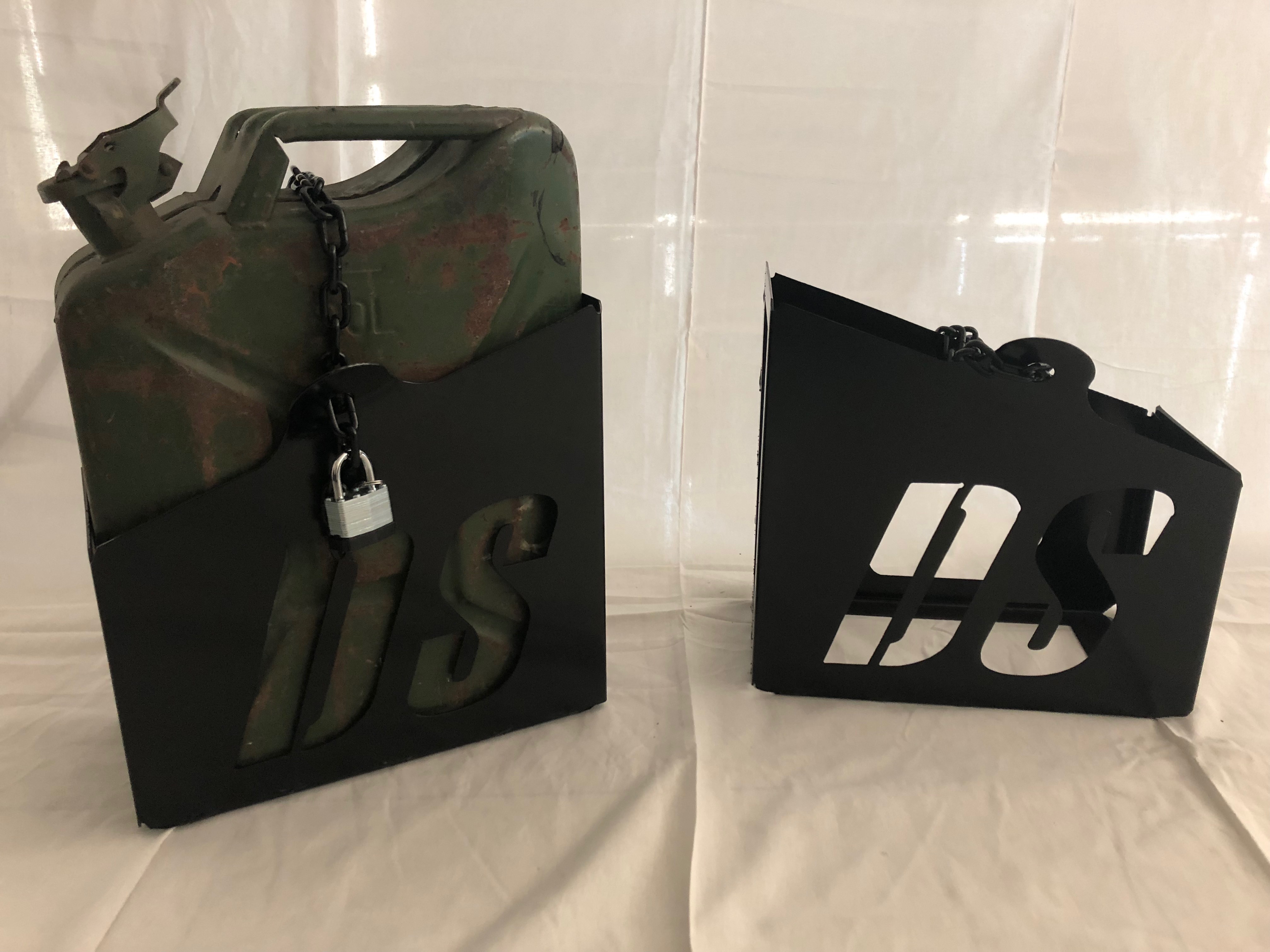 DS Side Mounted Jerry Can Holder DS Custom Toolboxes