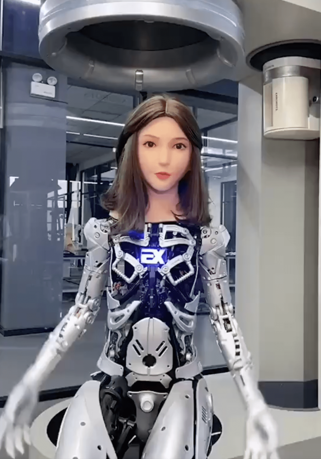 Ex Robot near the 3d Scanner DS Doll Robotics
