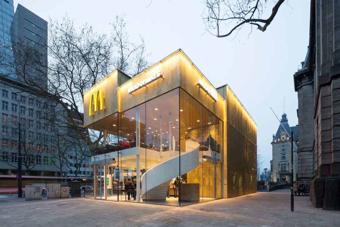 The World’s Fanciest McDonald’s. I’m Loving It! D.Signers