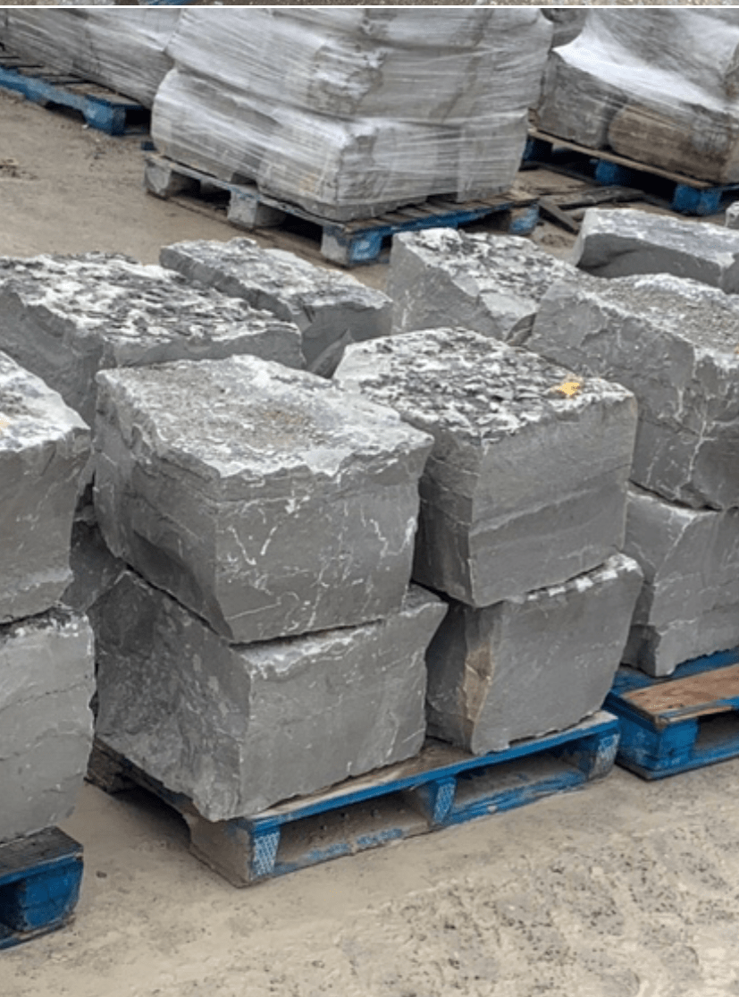 Guillotine Armour Stone DSL Depot Barrie Stone, Interlock, Salt