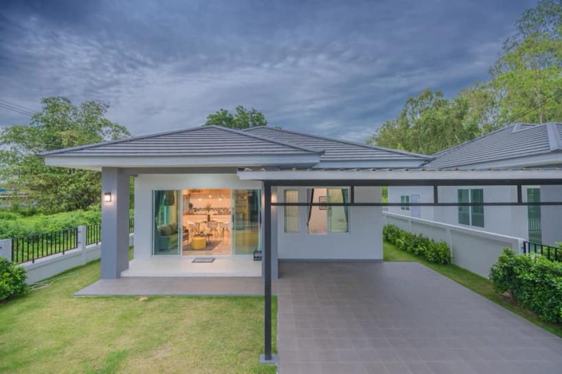 Begin project furnished köpa hus i Rayong, Thailand Real Estate