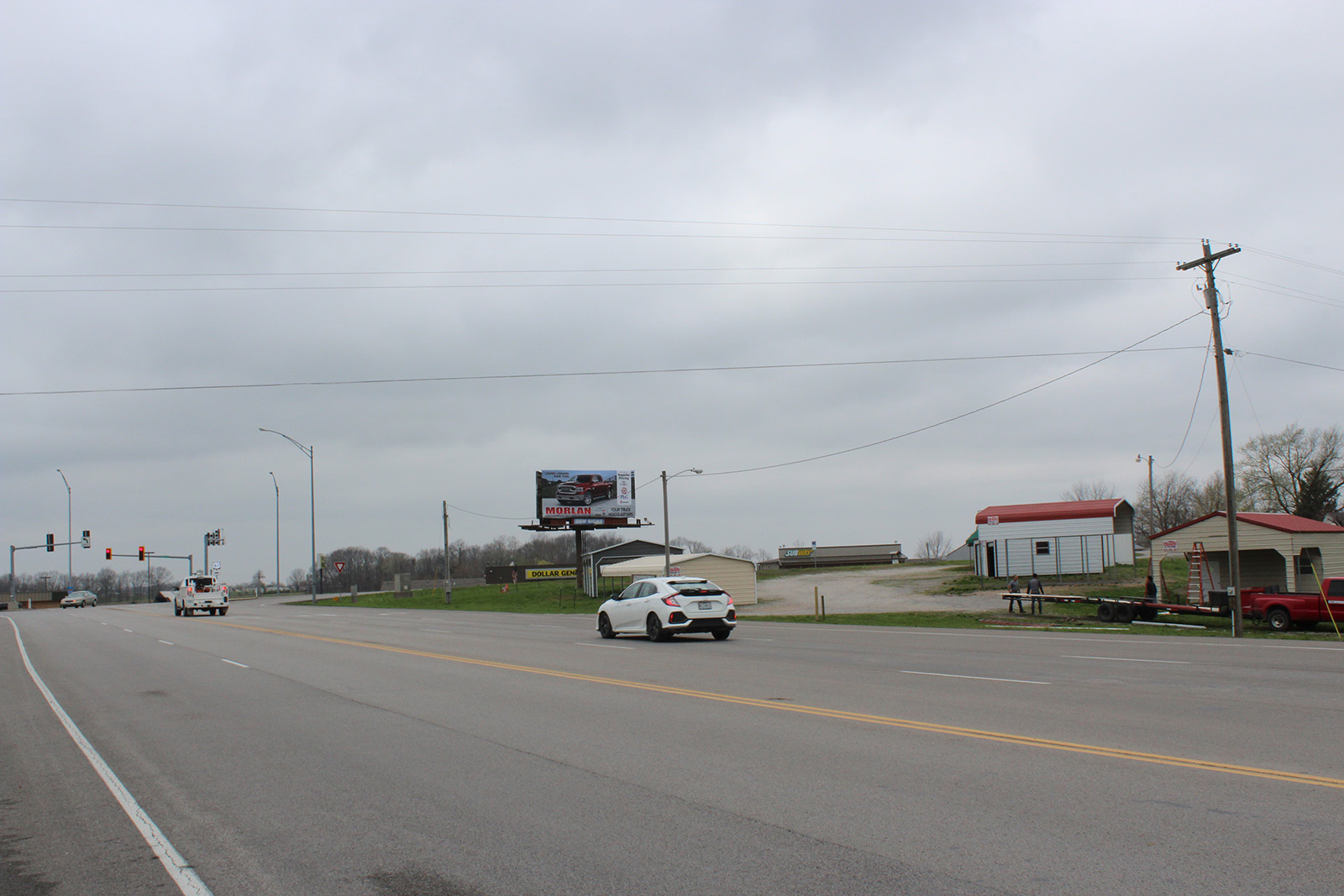 208 Fruitland, MO DSW Signs