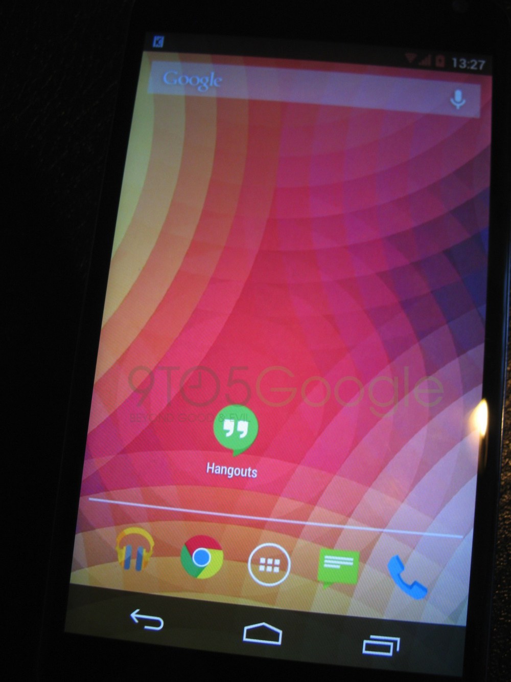 Images of Android 4.4 KitKat leak, show off redesigned