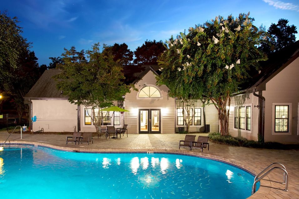 Resident Reviews of Woodcrest Village