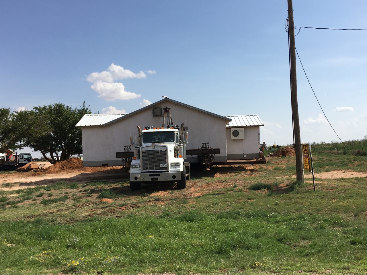 Gallery DT House Movers (Texas Association of Structural Movers)