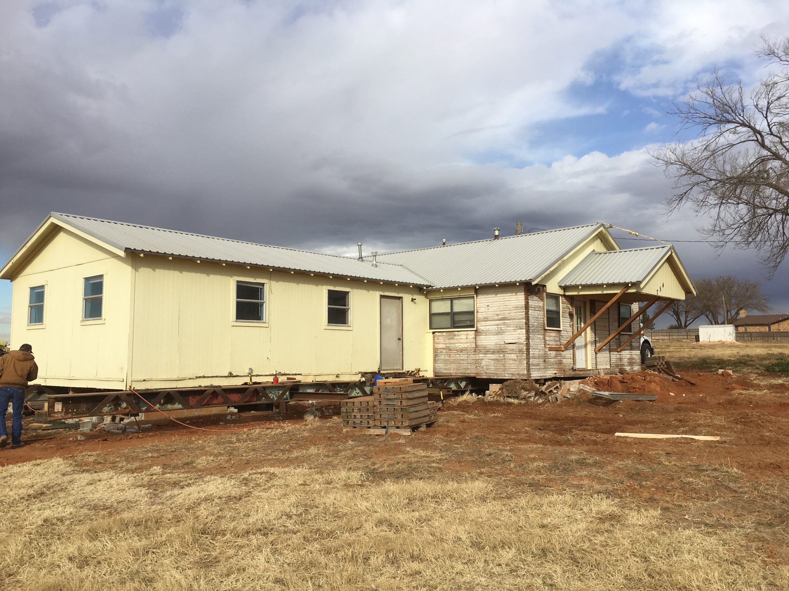 Gallery DT House Movers (Texas Association of Structural Movers)