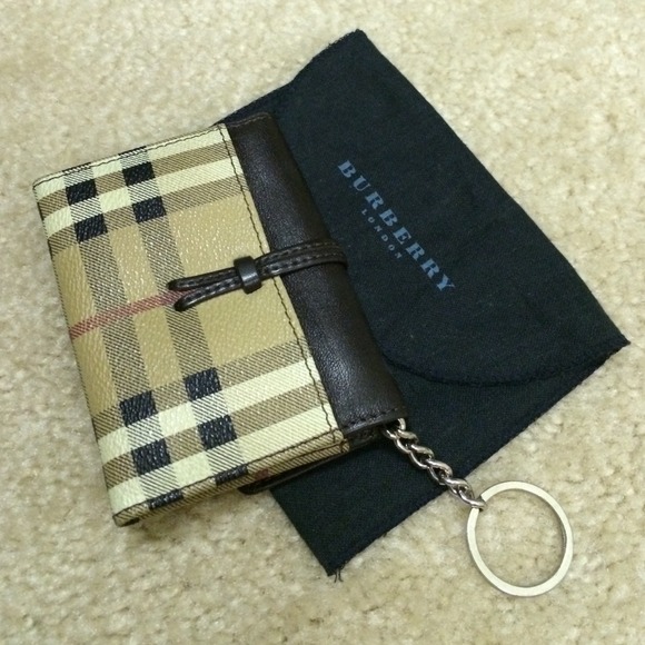 Burberry Accessories Burberry Credit Card Holder And