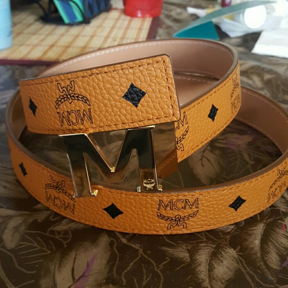 Mcm Belt Fake Vs Real / How to tell if mcm belt is real or fake 2 types