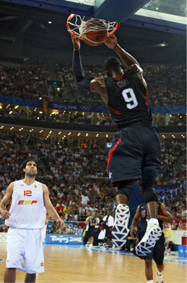 Dwyane Wade dunks in the 2008 Olympics