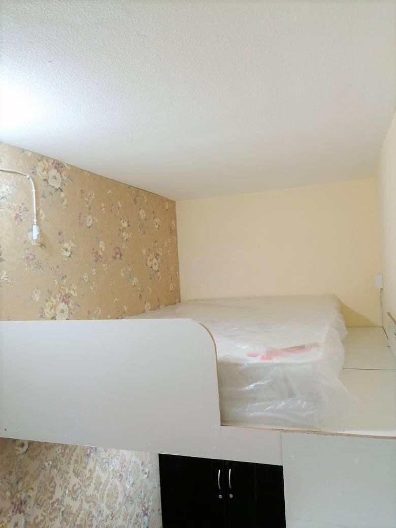 Loft Bed Type With Big Window And With 2 Sharing Bathrooms 401