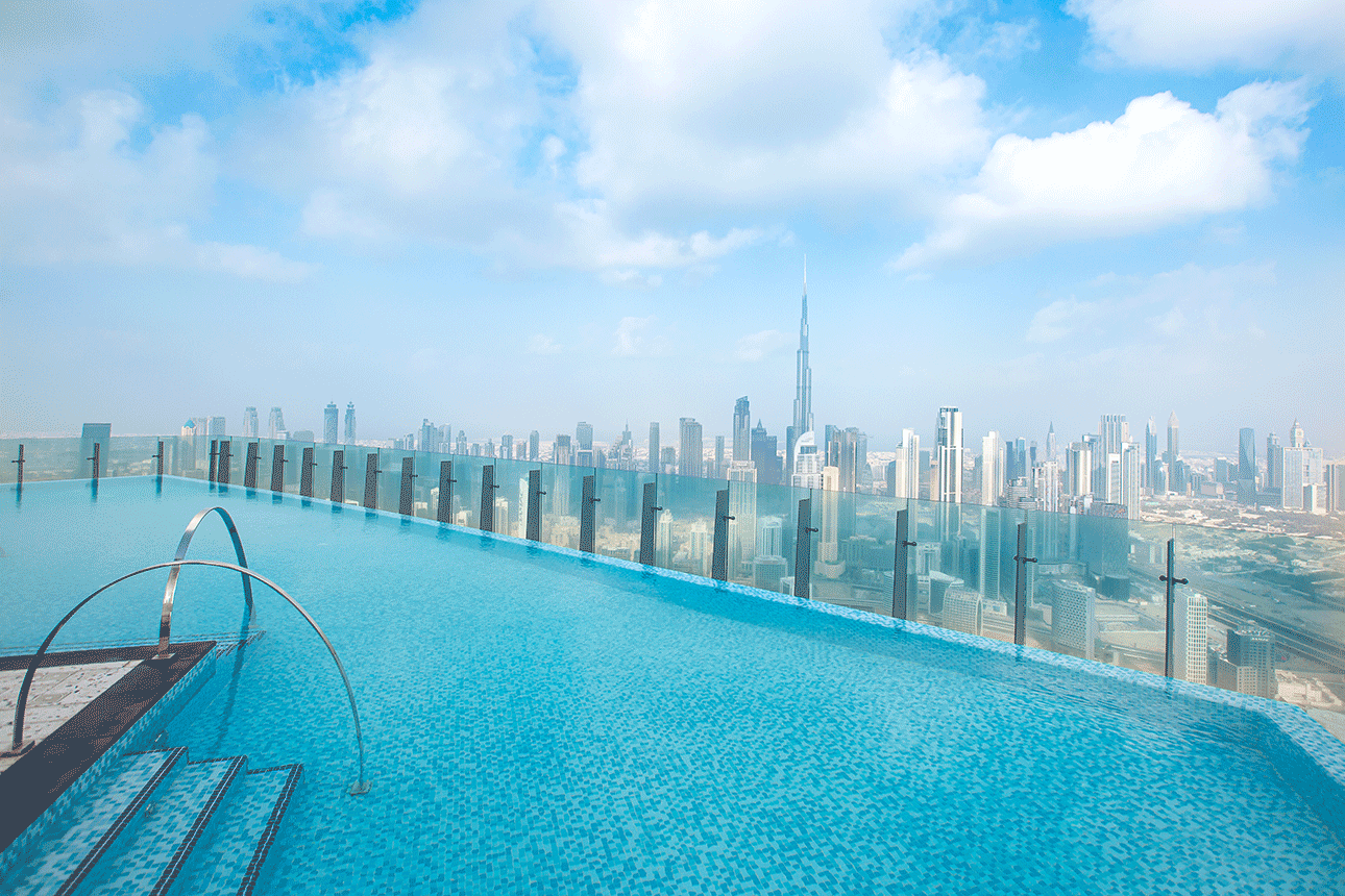 The most beautiful hotels with an infinity pool in Dubai Discover now!