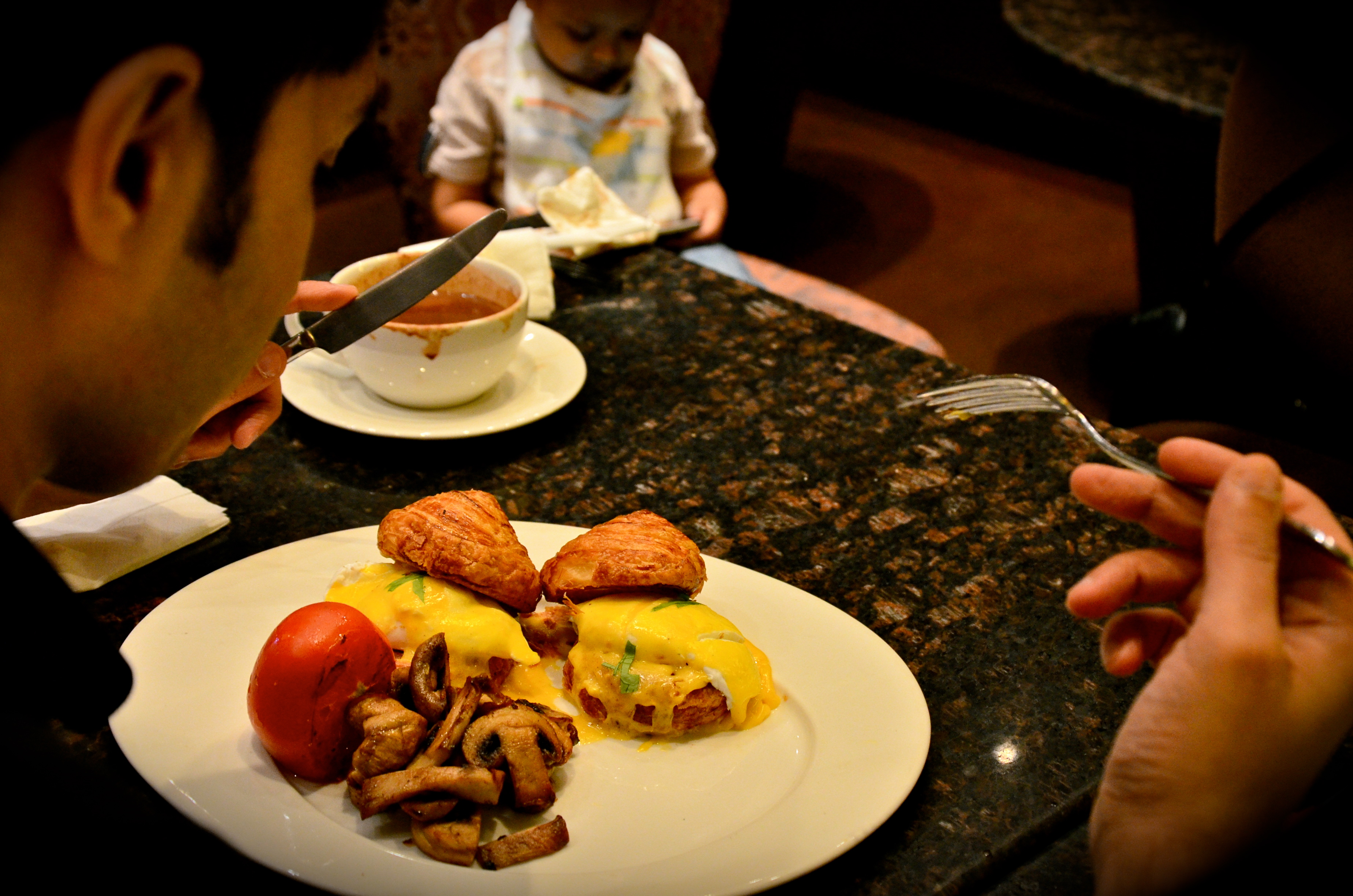 Eggs Benedict Dhs 31