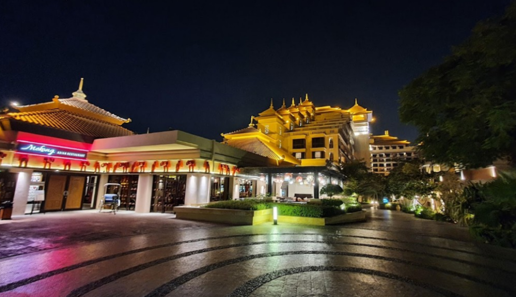 7 Best FiveStar Hotels In Dubai Where You Can Experience Luxury At Its