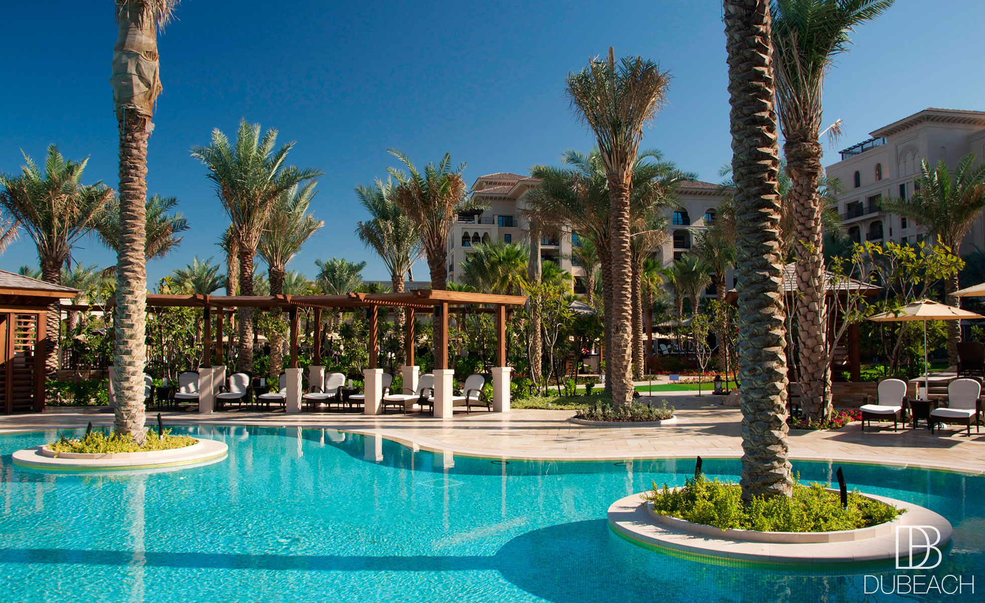 Four Seasons Resort Jumeirah Dubai BEACH and POOL, Brunch