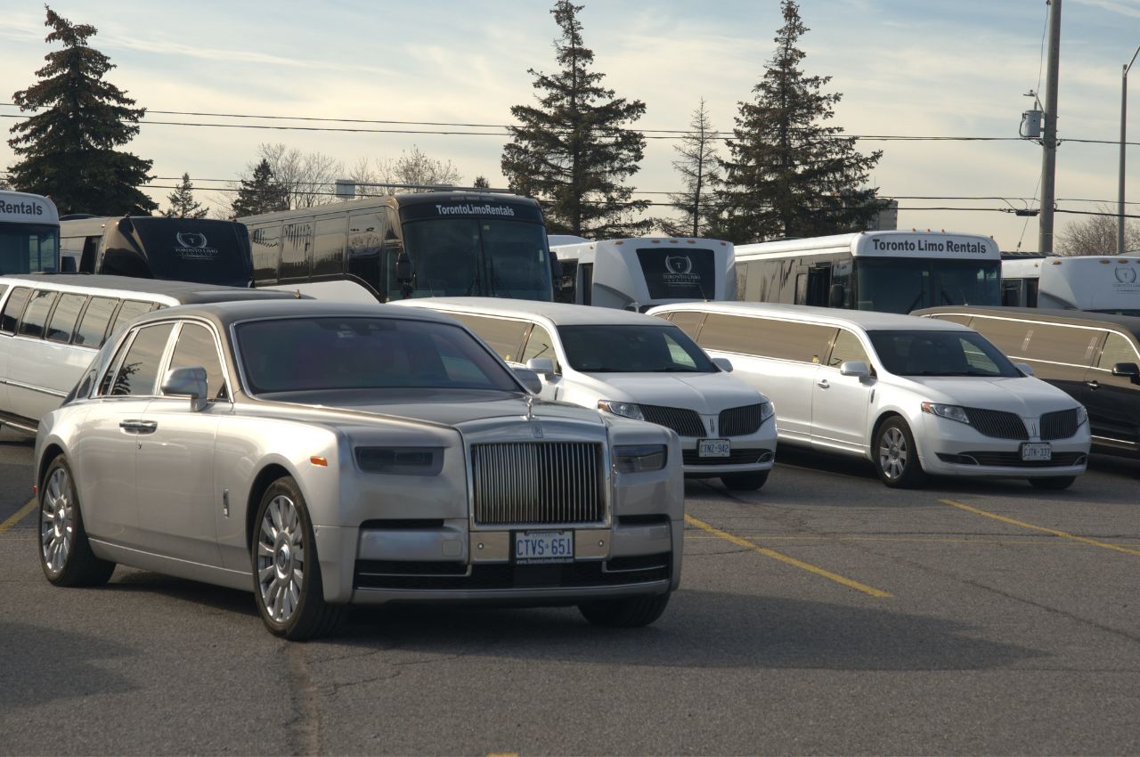 Luxury Car Rental Toronto Limo Rentals