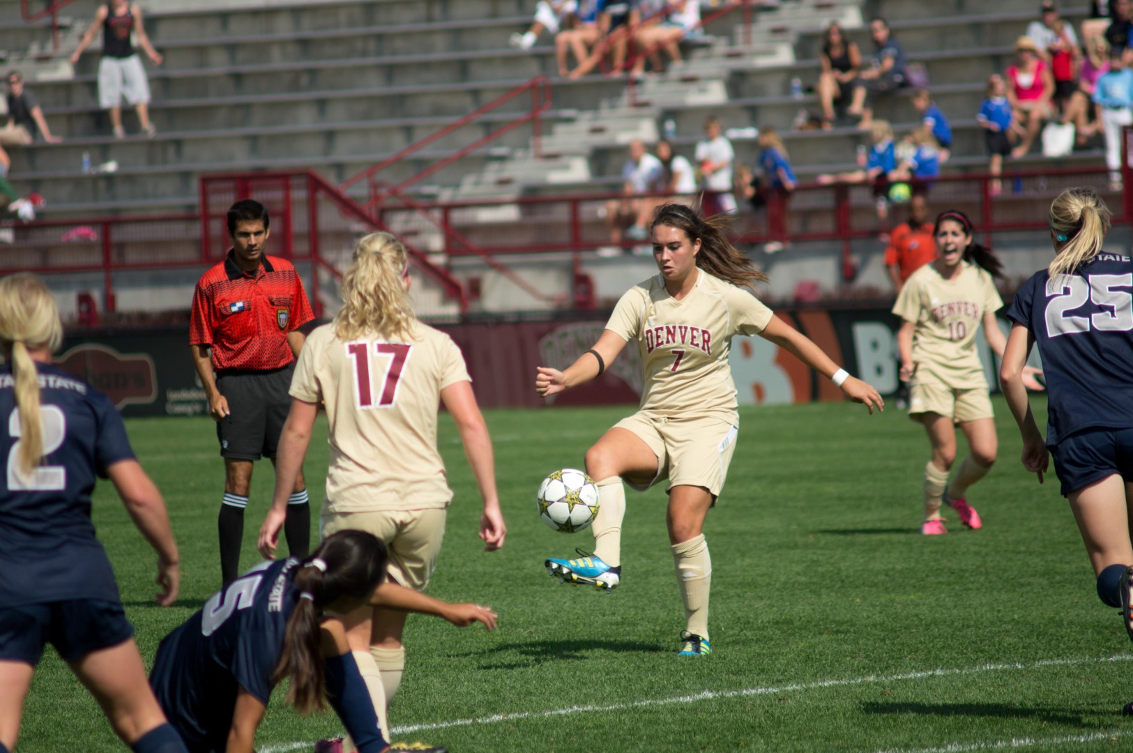 Women’s soccer begins WAC competition DU Clarion