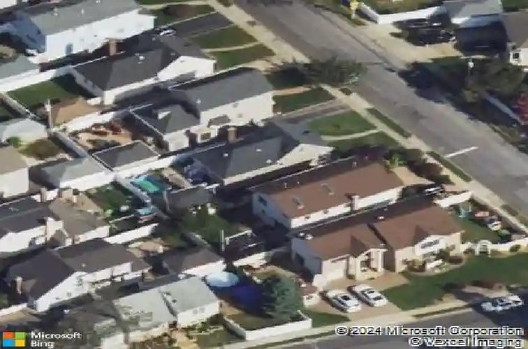 2702 Rosebud Ave, Merrick, NY 11566 RealtyTrac