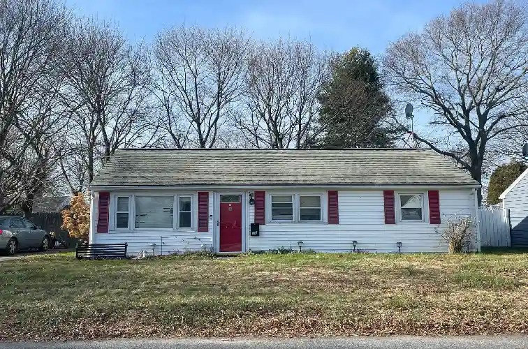 15 Rosedale Dr, Bristol, RI 02809 RealtyTrac