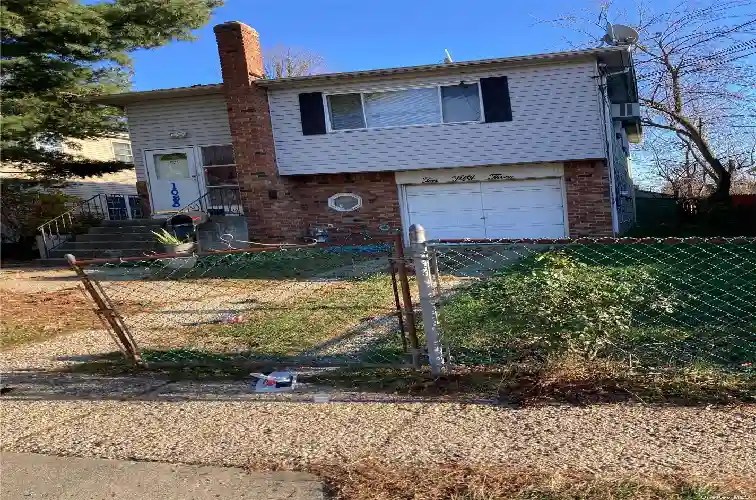 1053 Van Buren St, Uniondale, NY 11553 RealtyTrac