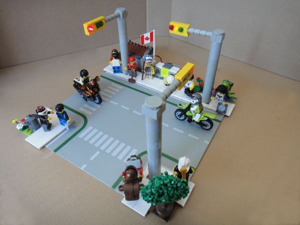 LEGO TIntersection LED Traffic Light using Arduino Use Arduino for