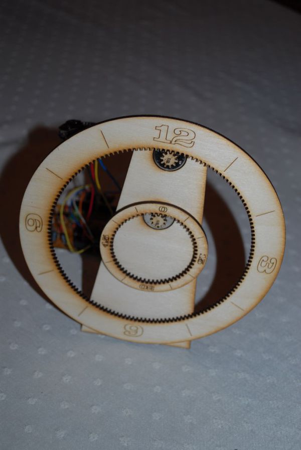 Laser cut gear clock with ChronoDot using Arduino duino