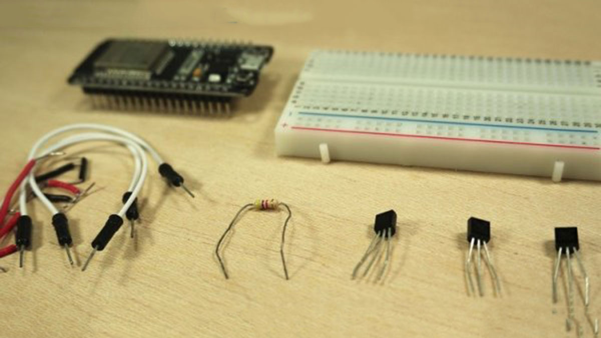 ESP32 with multiple DS18B20 temperature sensors